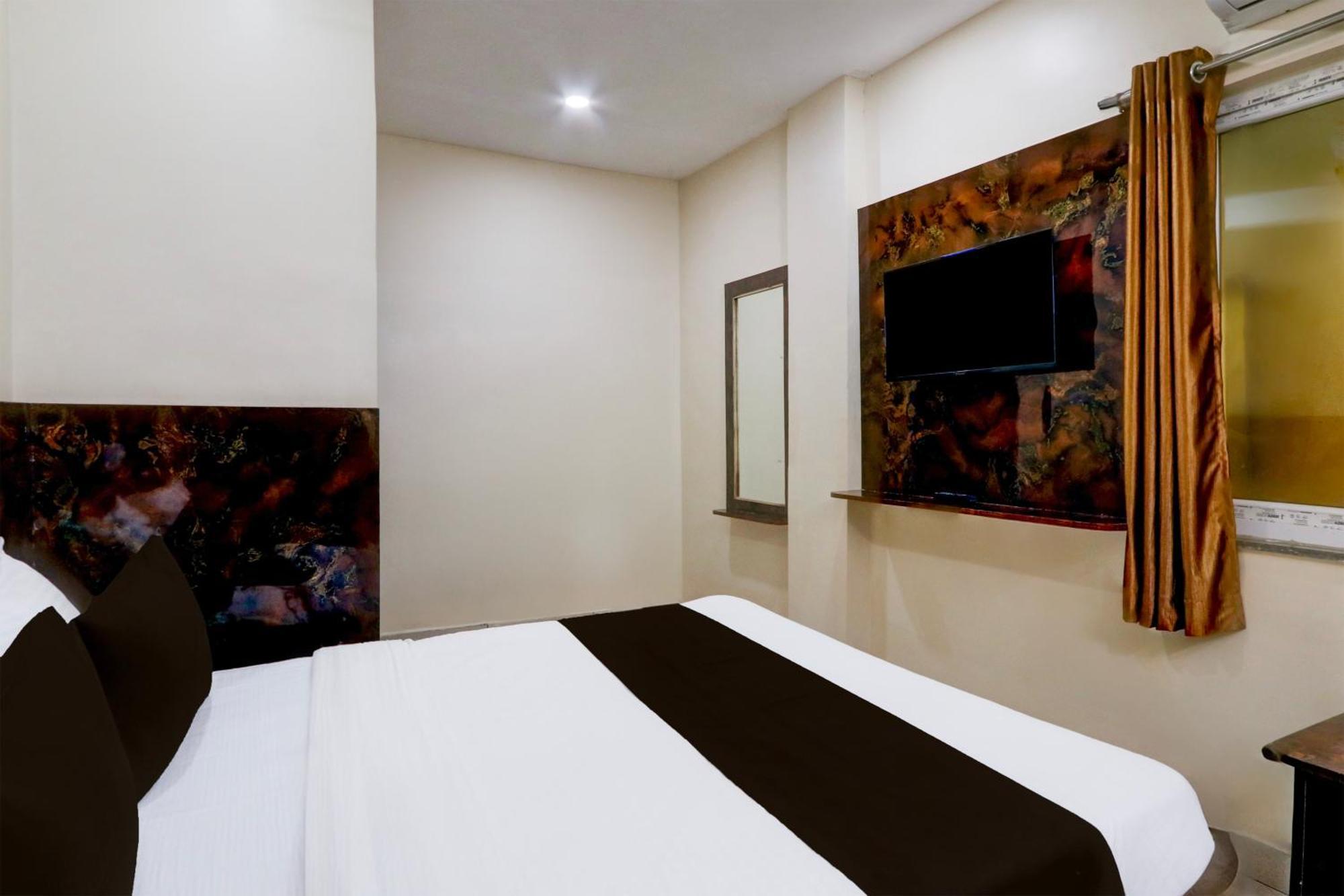 Hotel O Sai Manikanta Homes Hyderabad Bagian luar foto